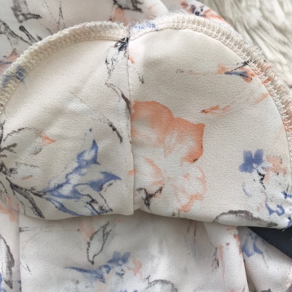 Blazer - Picture 5 of 5